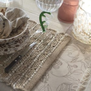 Bordstablett Tage jute vit